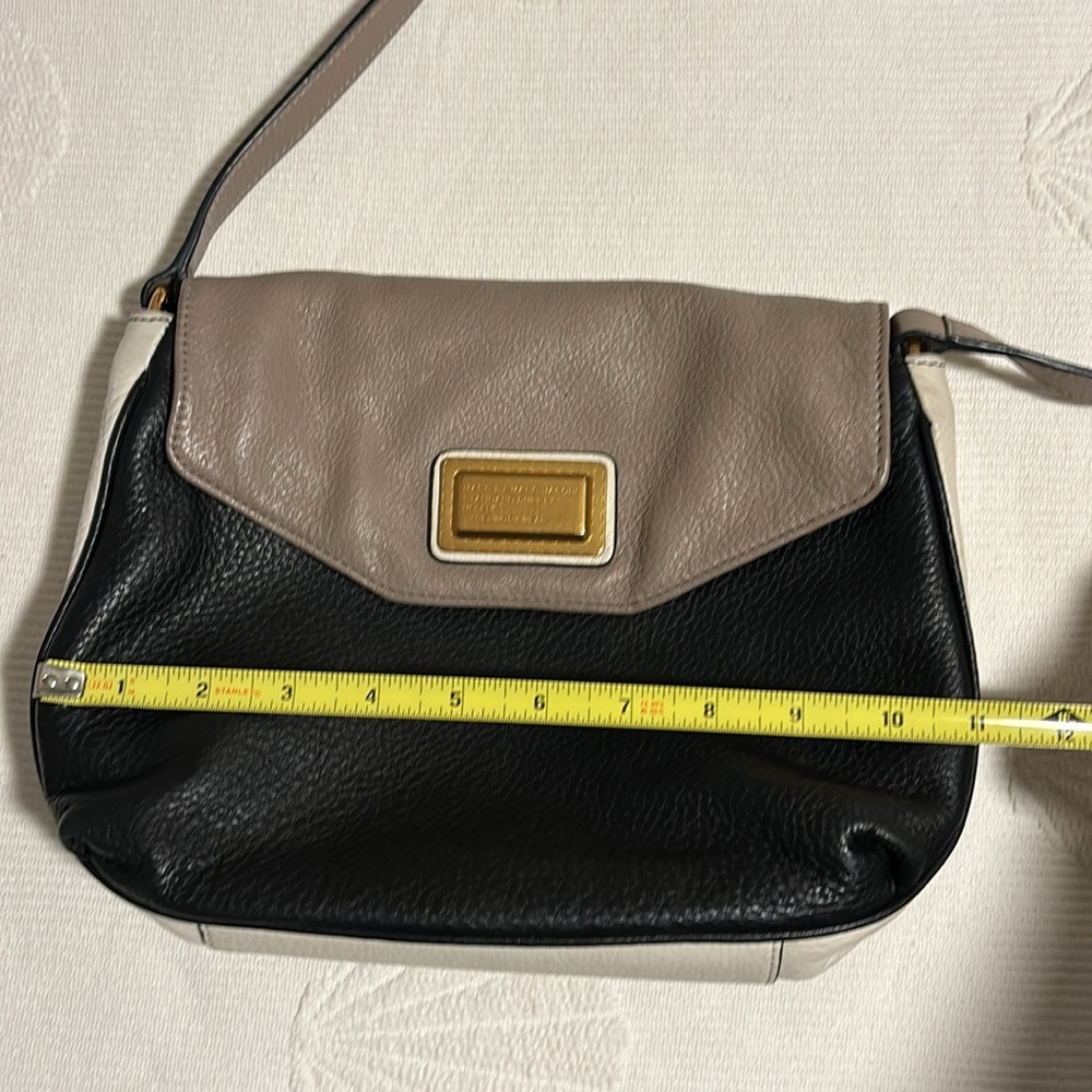 Marc Jacobs color block adjustable strap crossbody black, cream, grayish-/taupe - Picture 14 of 17